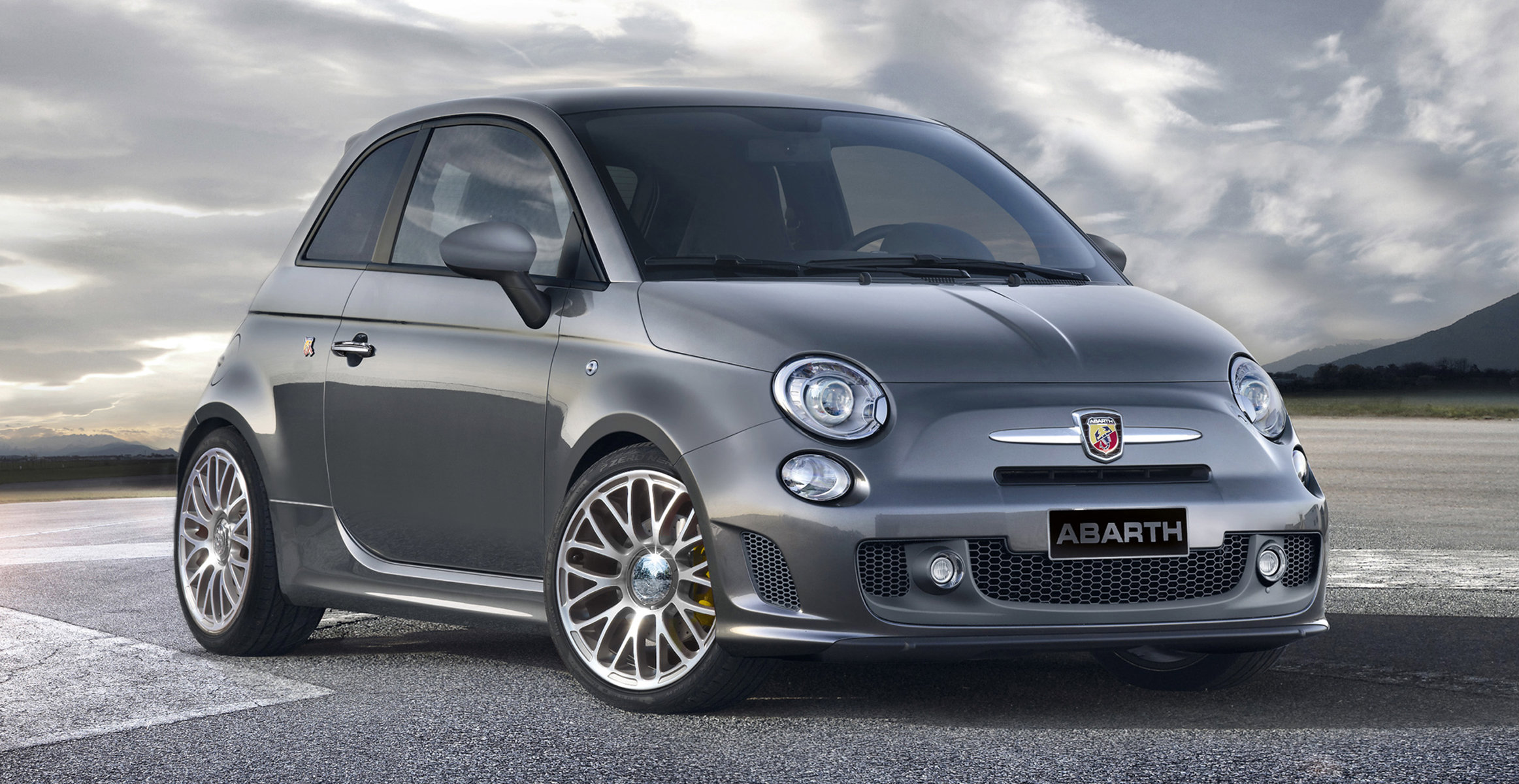 abarth-500-track-experience-package-is-a-uk-only-deal-worth-14990-86100_1
